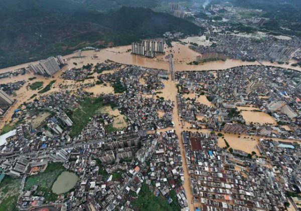 龙信金融 广东怀集洪水致超18万人受灾